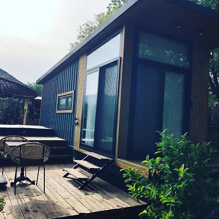 Готель Tiny House Kayakoey Kumquat Екстер'єр фото